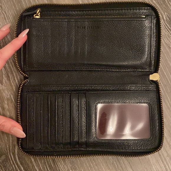 Marc jacobs large zip wallet - Picture 3 of 3